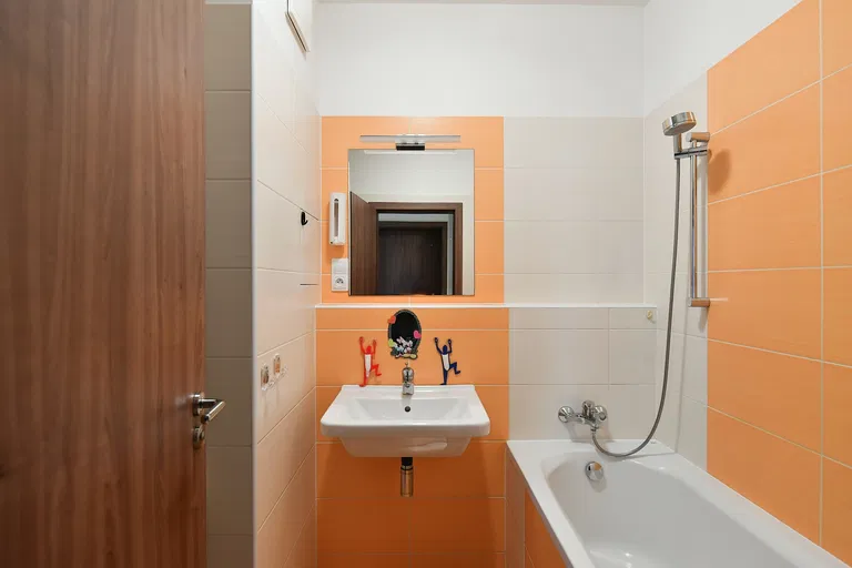 Márova, Stodůlky - Prague 5 | Sale, Apartment, Two-bedroom (3+kk), 84 m²