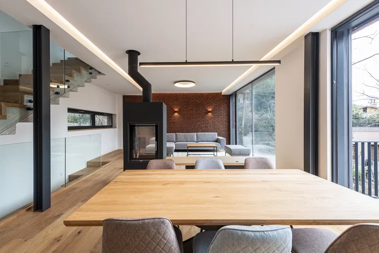 Sliačska, Nové Mesto - Bratislava III | Prenájom, Rodinný dom, 4-izbový, 236 m²