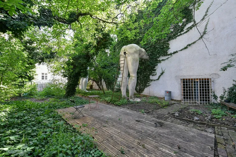 Holečkova, Smíchov - Praha 5 | Predaj, Skladový priestor, 678 m²