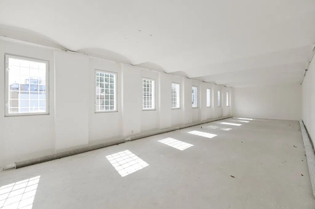 Holečkova, Smíchov - Praha 5 | Predaj, Skladový priestor, 678 m²