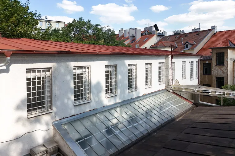Holečkova, Smíchov - Praha 5 | Predaj, Skladový priestor, 678 m²