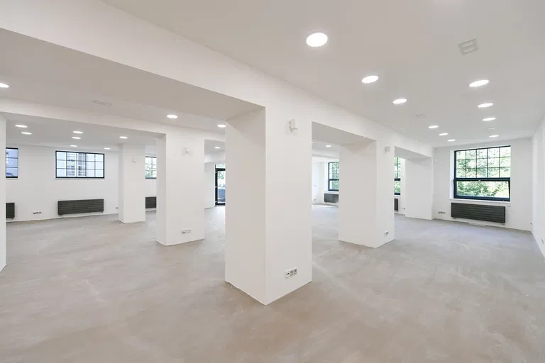Novovysočanská, Vysočany - Prague 9 | Sale, Industrial park, 300 m²