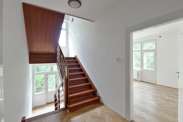 Na Vyhlídce, Dobřichovice - Praha-západ | Predaj, Rodinný dom, 10-izbový, 450 m²