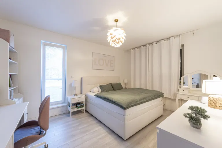 Antolská, Petržalka - Bratislava V | Sale, Apartment, Two-bedroom (3+1), 154 m²