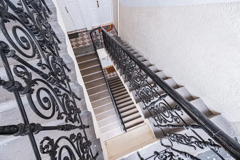 Palackého náměstí, Nové Město - Prague 2 | Sale, Apartment building, 1635 m²