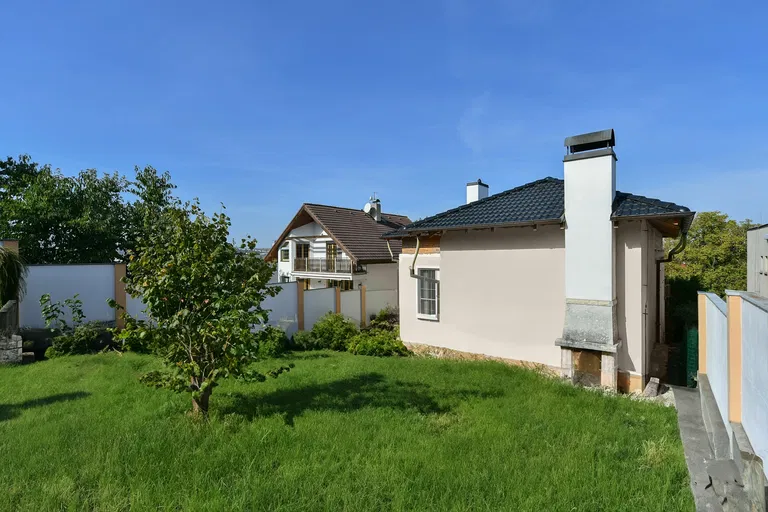 Hubičkova, Modřany - Prague 4 | Sale, House, Seven-bedroom (8+1), 477 m²