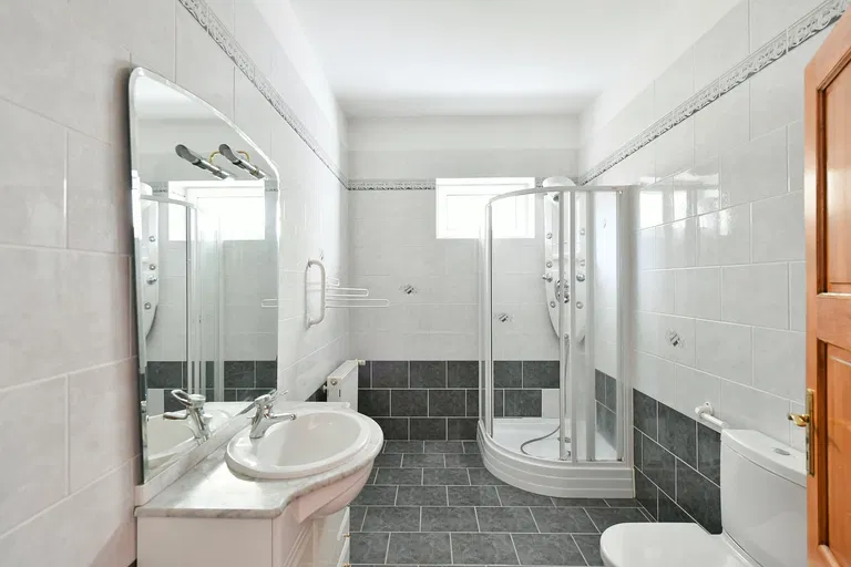 Hubičkova, Modřany - Prague 4 | Sale, House, Seven-bedroom (8+1), 477 m²