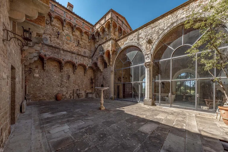 Taliansko, Toskánsko - Florencie | Predaj, Historický objekt, 1 300 m²