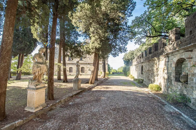 Taliansko, Toskánsko - Florencie | Predaj, Historický objekt, 1 300 m²