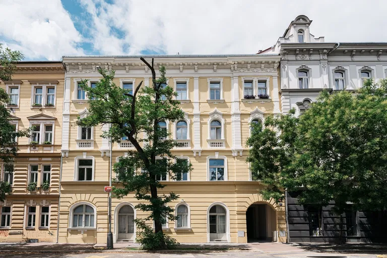 Osadní, Holešovice - Prague 7 | Sale, Apartment, One-bedroom (2+kk), 52 m²