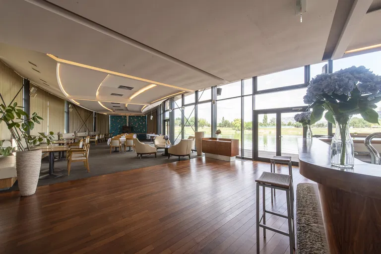 Junácka, Nové Mesto - Bratislava III | Sale, Offices, 762 m²