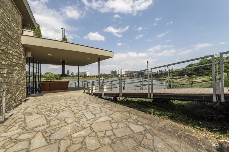 Junácka, Nové Mesto - Bratislava III | Sale, Offices, 762 m²