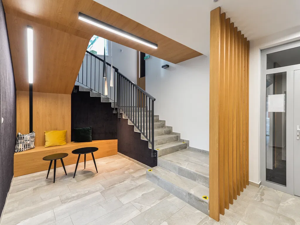 Plynárenská, Ružinov - Bratislava II | Predaj, Administratívna budova, 530 m²