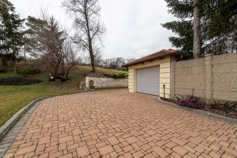 Sasinkovo - Hlohovec | Sale, Historic property, 900 m²
