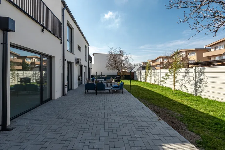Hradská, Vrakuňa - Bratislava II | Sale, Apartment, Two-bedroom (3+1), 95 m²