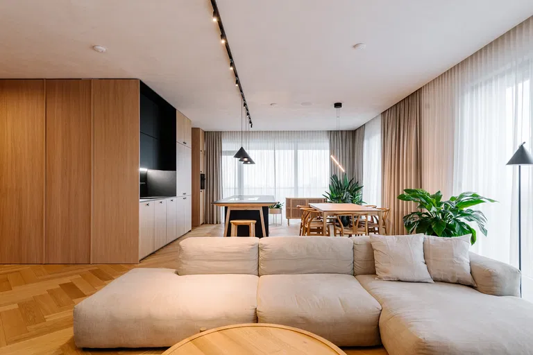 Einsteinova, Petržalka - Bratislava V | Predaj, Byt, 4-izbový, 211 m²