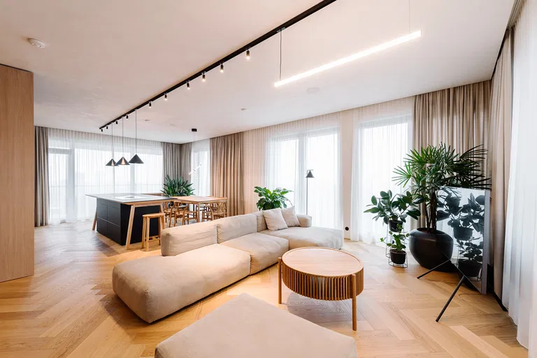 Einsteinova, Petržalka - Bratislava V | Predaj, Byt, 4-izbový, 211 m²
