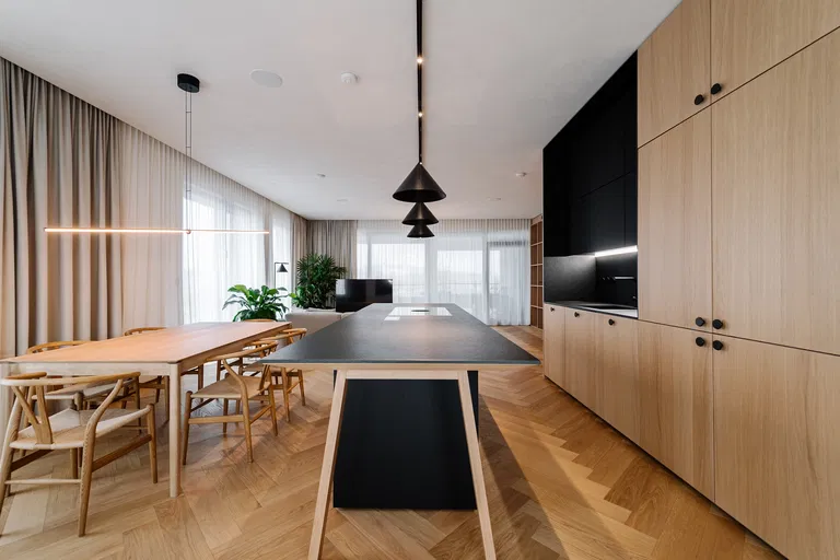 Einsteinova, Petržalka - Bratislava V | Predaj, Byt, 4-izbový, 211 m²