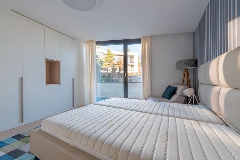 Na Štyridsiatku, Staré Mesto - Bratislava I | Sale, Apartment, Two-bedroom (3+kk), 150 m²