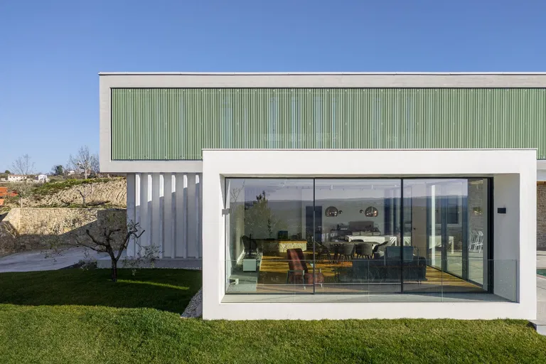 Croatia, Istrie - Buje | Sale, House, Four-bedroom (5+kk), 313 m²