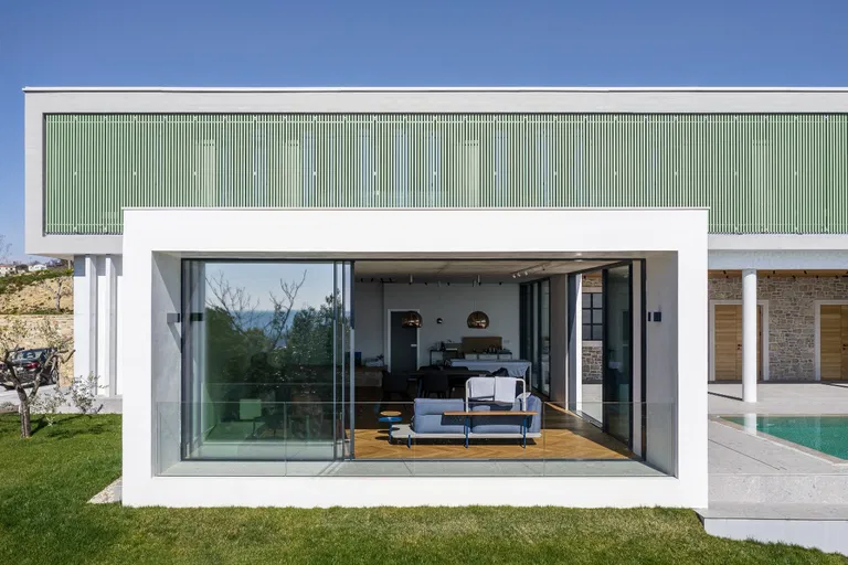 Croatia, Istrie - Buje | Sale, House, Four-bedroom (5+kk), 313 m²