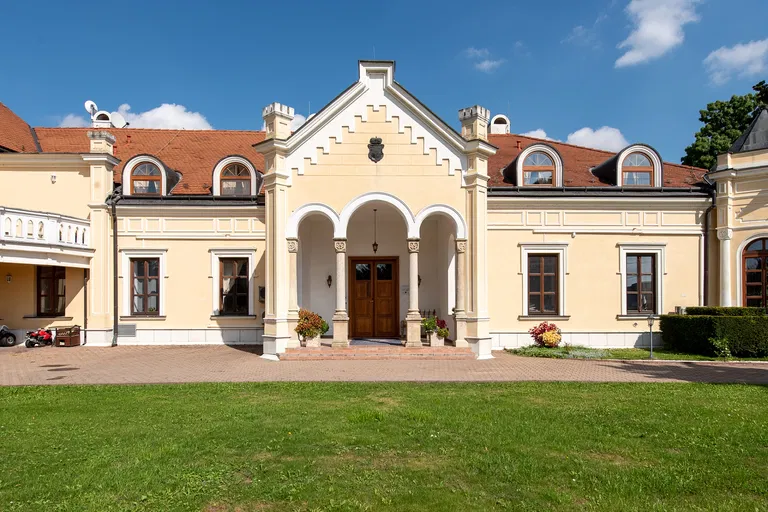 Trnava - Jaslovské Bohunice | Sale, Historic property, 1 609 m²