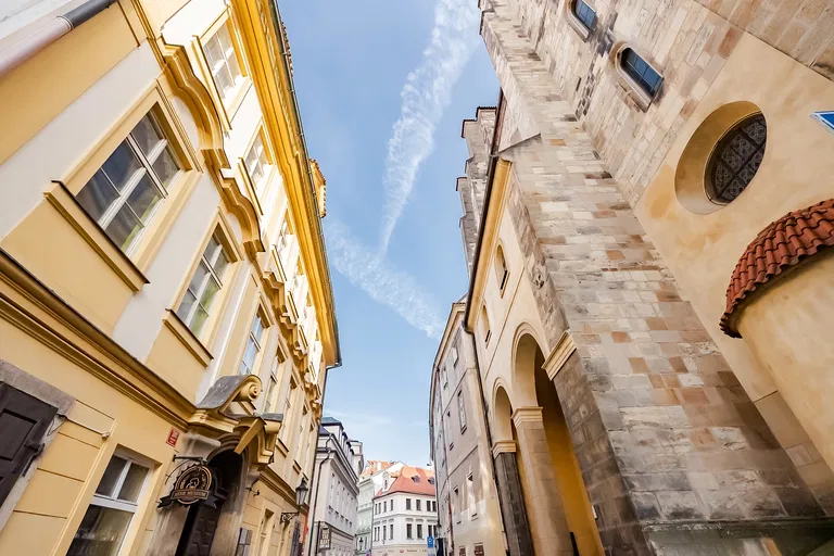 Husova, Staré Město - Prague 1 | Sale, Office building, 2050 m²