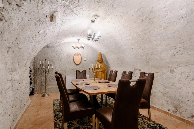 Trnava - Jaslovské Bohunice | Sale, Historic property, 1 609 m²