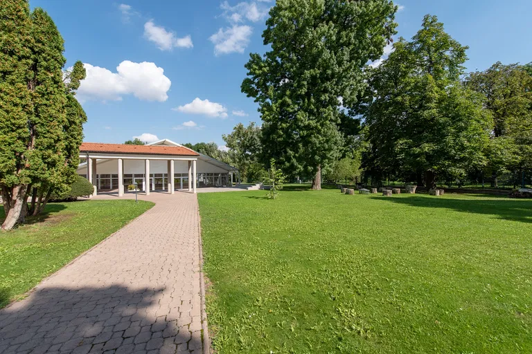Trnava - Jaslovské Bohunice | Sale, Historic property, 1 609 m²