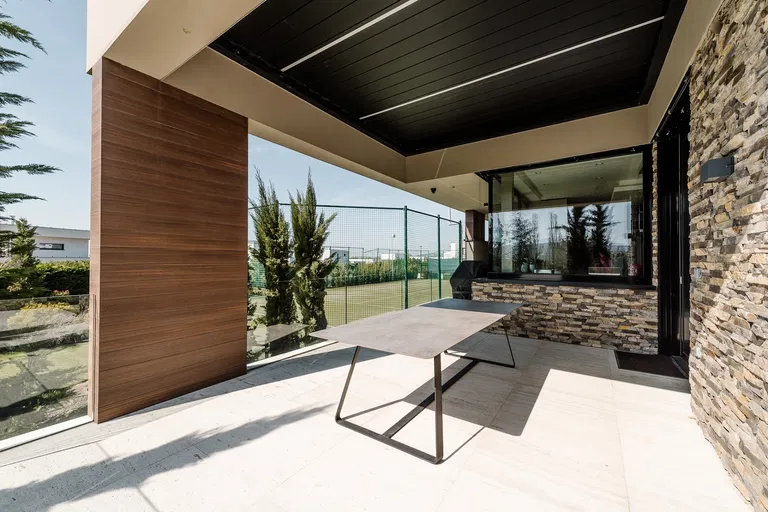 Záhorská Bystrica - Bratislava IV | Sale, House, Eight-bedroom (9+kk), 1 778 m²