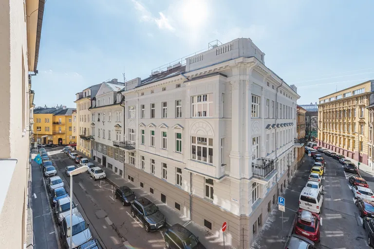 Gunduličová, Staré Mesto - Bratislava I | Sale, Apartment, Three-bedroom (4+kk), 103 m²