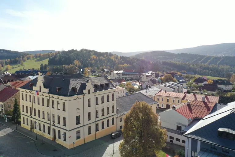 Náměstí, Kašperské Hory - Klatovy | Sale, Apartment, Two-bedroom (3+kk), 72 m²