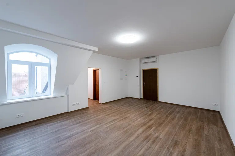 Gunduličová, Staré Mesto - Bratislava I | Predaj, Byt, 1-izbový, 39 m²