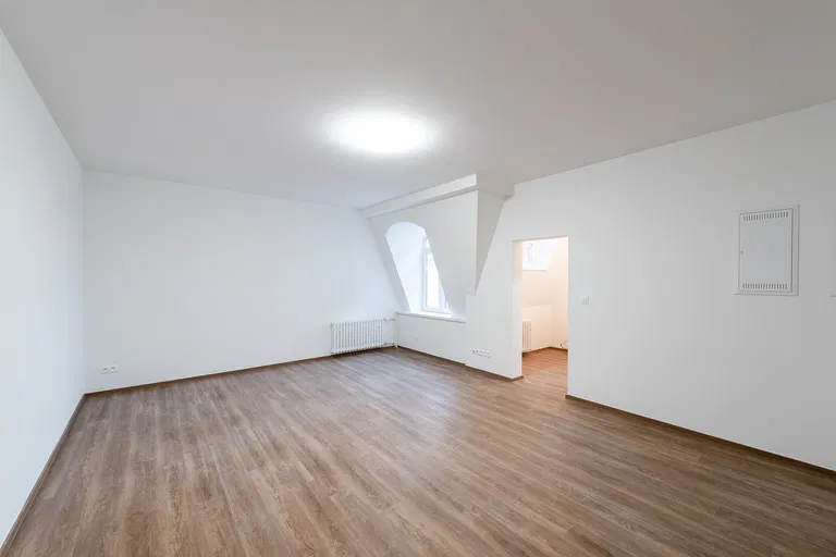 Gunduličová, Staré Mesto - Bratislava I | Predaj, Byt, 1-izbový, 39 m²