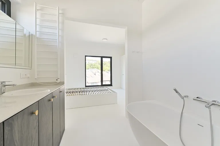 K Železnej studienke, Staré Mesto - Bratislava I | Prenájom, Byt, 3-izbový, 101 m²