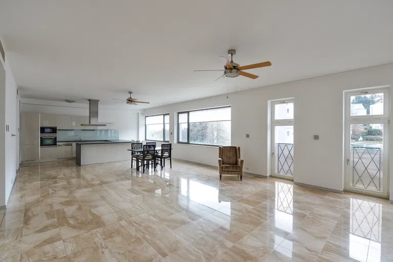 Hlboká cesta, Staré Mesto - Bratislava I | Prenájom, Byt, 4-izbový, 192 m²