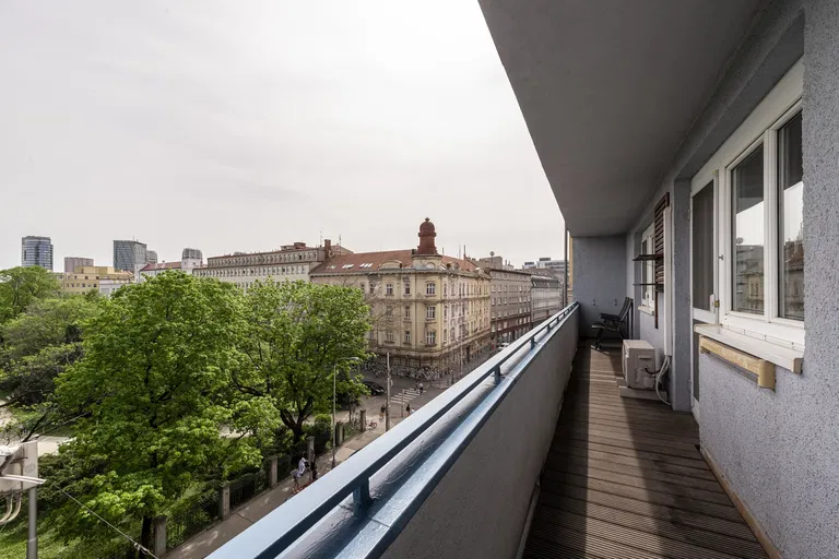 Špitálska, Bratislava - Bratislava I | Prenájom, Byt, 3-izbový, 92 m²