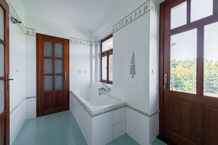 V Břízkách, Senohraby - Praha-východ | Predaj, Rodinný dom, 7-izbový, 321 m²