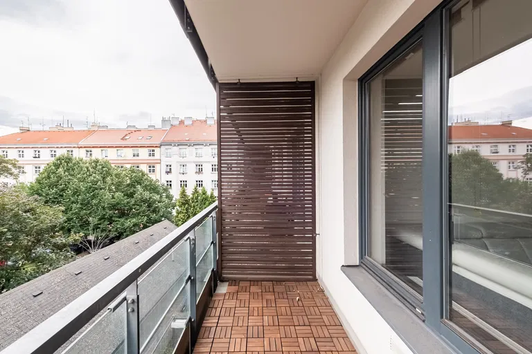 V Mezihoří, Libeň - Prague 8 | Sale, Apartment, Three-bedroom (4+kk), 116 m²
