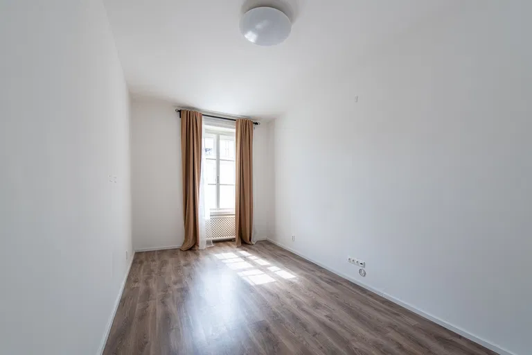Gorkého, Staré Mesto - Bratislava I | Prenájom, Byt, 4-izbový, 129 m²