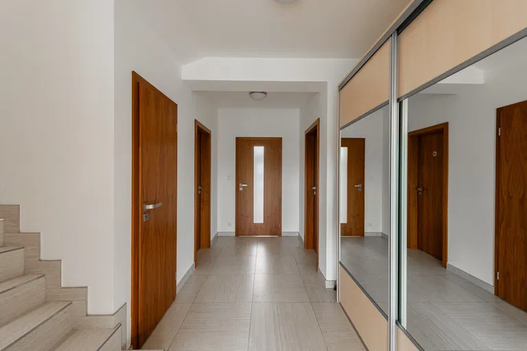 Cedrová, Jesenice - Praha-západ | Predaj, Rodinný dom, 6-izbový, 231 m²