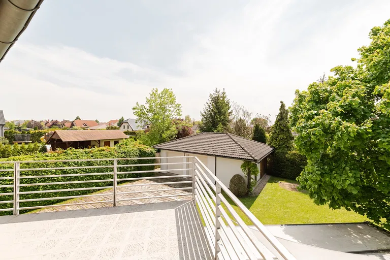 Wolkerova, Jirny - Praha-východ | Sale, House, Three-bedroom (4+kk), 249 m²