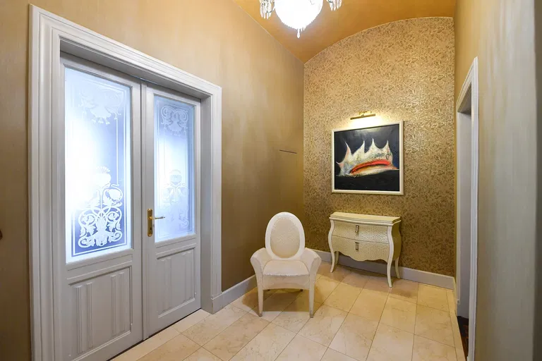 Pařížská, Josefov - Prague 1 | Sale, Apartment, Two-bedroom (3+1), 118 m²