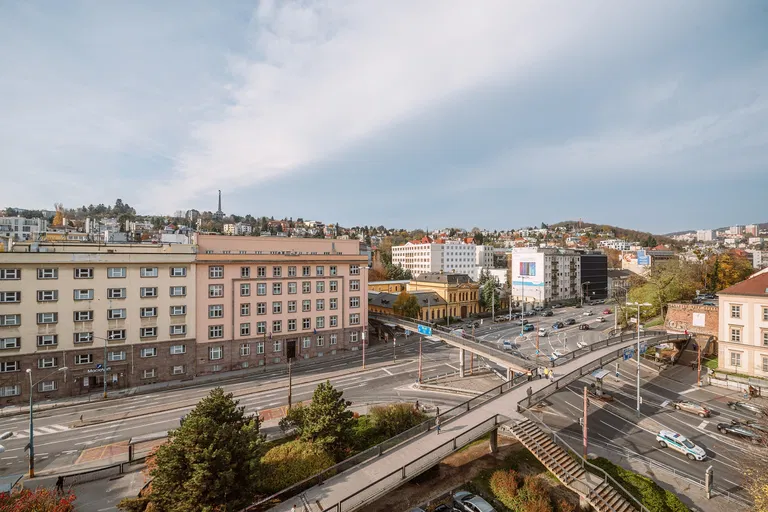Leškova, Staré Mesto - Bratislava I | Prenájom, Byt, 3-izbový, 157 m²