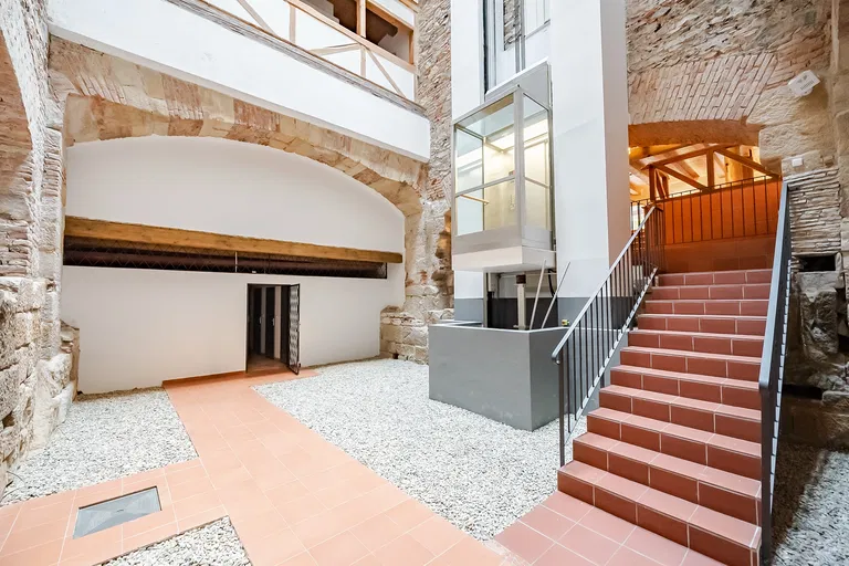 Povltavská, Troja - Prague 7 | Sale, Apartment, One-bedroom (2+kk), 61 m²