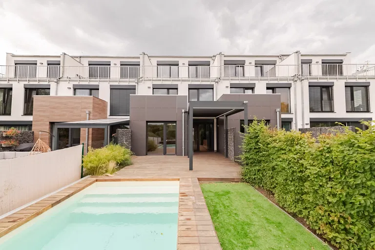 Černošická, Lipence - Prague 5 | Sale, House, Seven-bedroom (8+kk), 249 m²