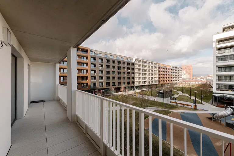 Račianska, Nové Mesto - Bratislava III | Prenájom, Byt, 2-izbový, 54 m²