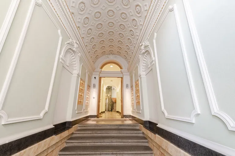 Všehrdova, Malá Strana - Prague 1 | Sale, Apartment, Studio (1+kk), 32 m²