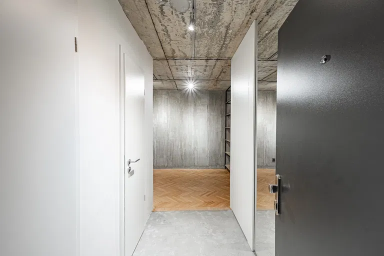 Hlavní, Záběhlice - Praha 4 | Predaj, Byt, 2-izbový, 80 m²