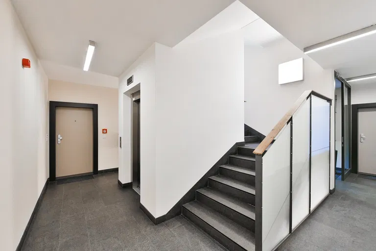 Mezilehlá, Hrdlořezy - Praha 9 | Predaj, Byt, 4-izbový, 133 m²